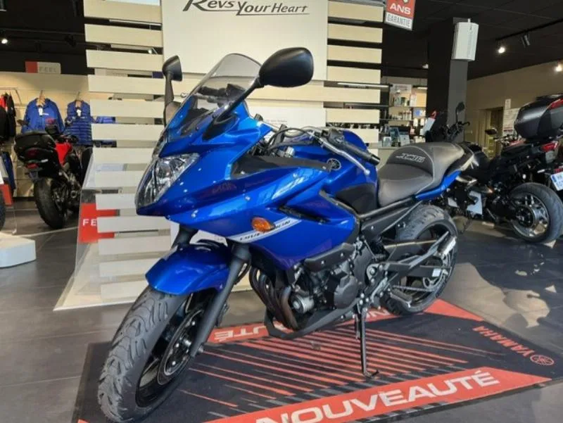 XJ6F DIVERSION