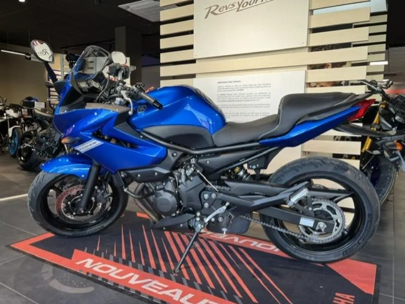 XJ6F DIVERSION