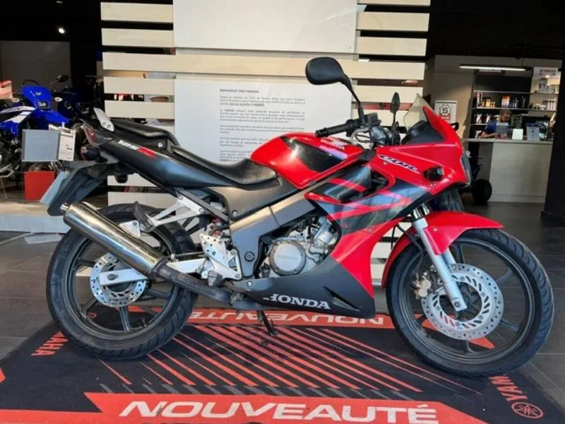 CB 125  R