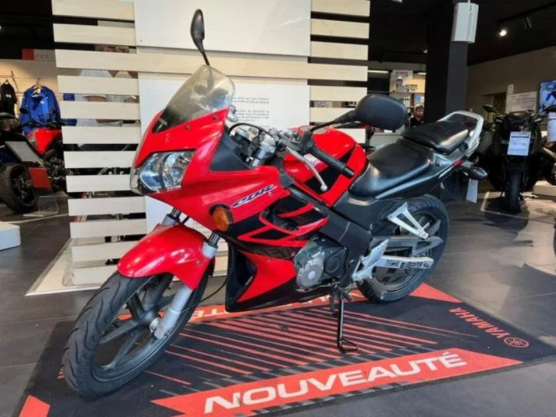 CB 125  R