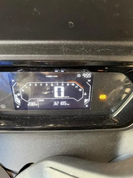 XMAX 300