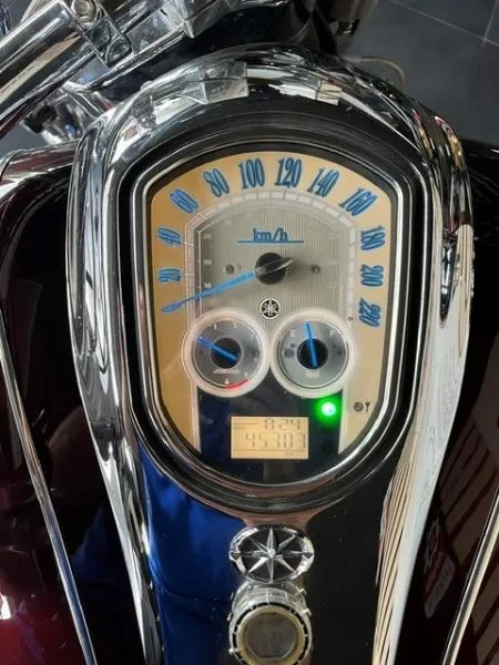 XVS 1900
