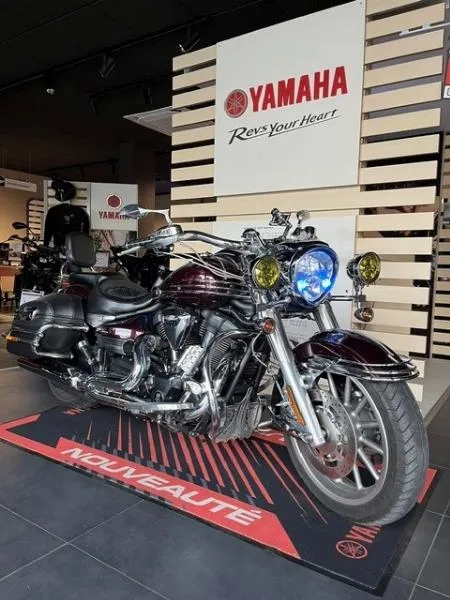 XVS 1900