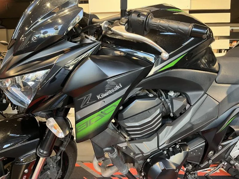 Z 800