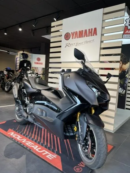 XP TMAX 560 TECH MAX
