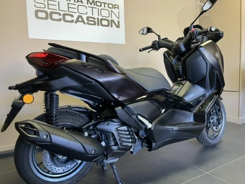 XMAX 125 TECH MAX