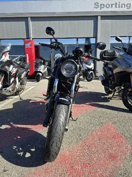 XSR 700 LEGACY
