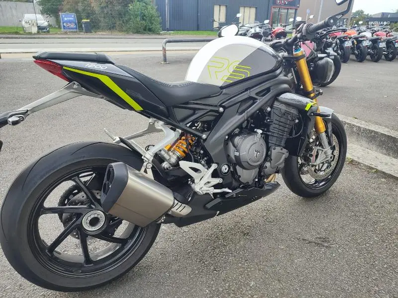 SPEED TRIPLE 1200 RS