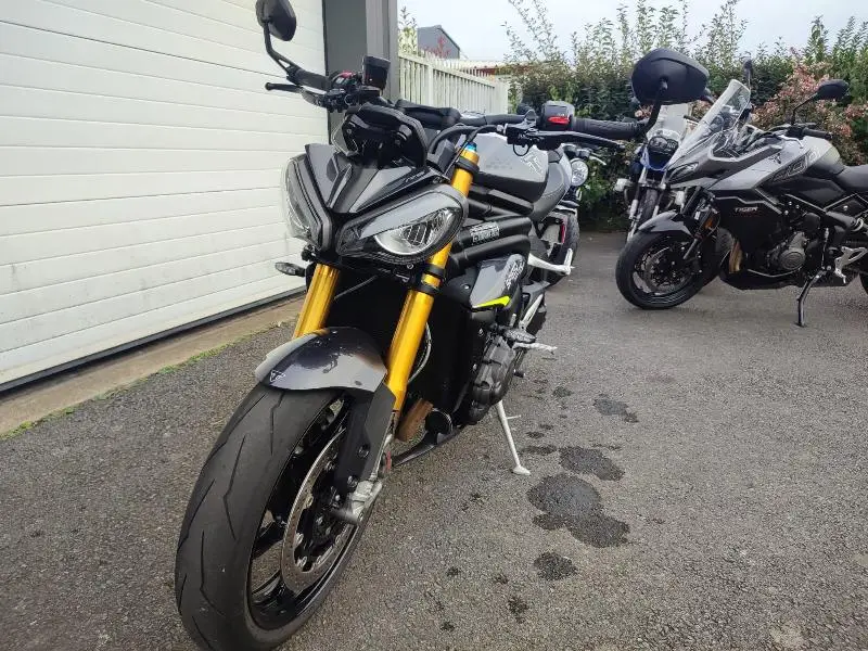 SPEED TRIPLE 1200 RS