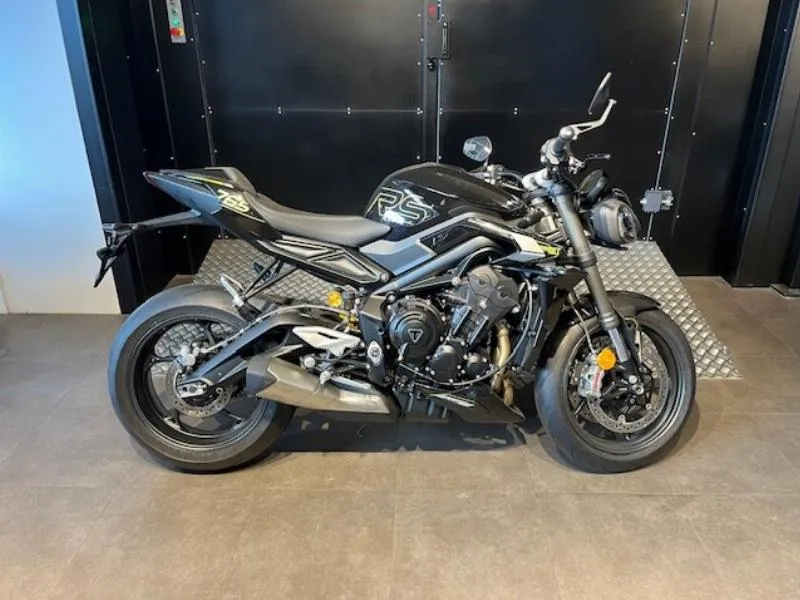 STREET TRIPLE 765 RS