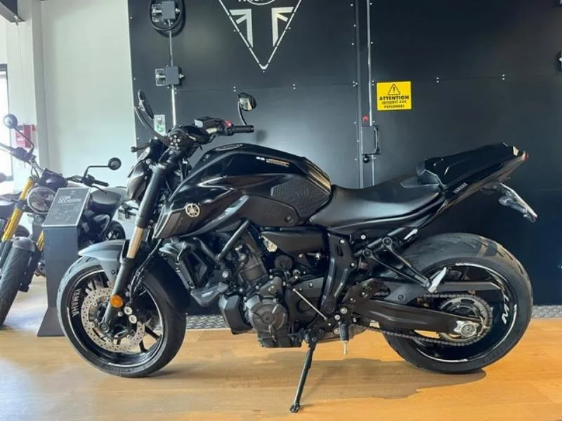 MT07