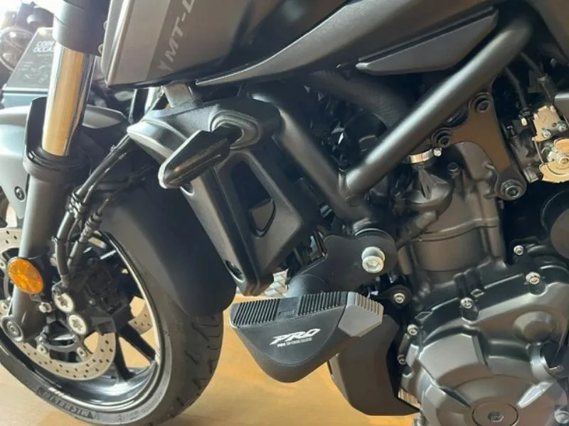 MT07