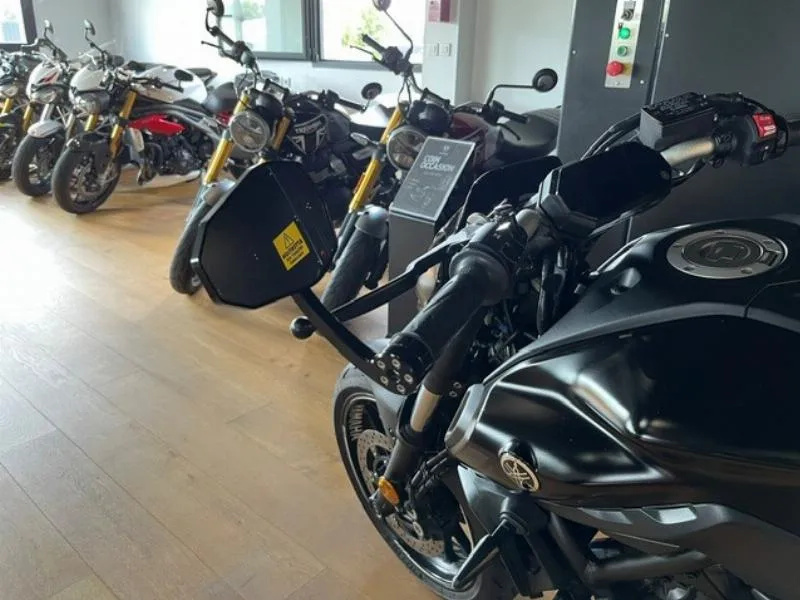 MT07
