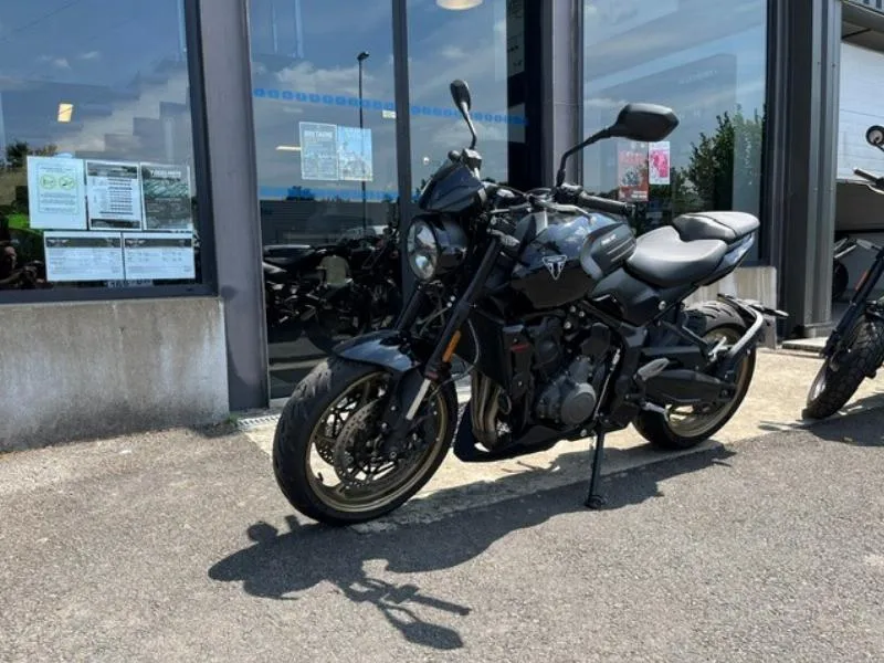 TRIDENT 800