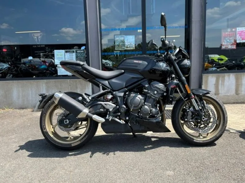 TRIDENT 800