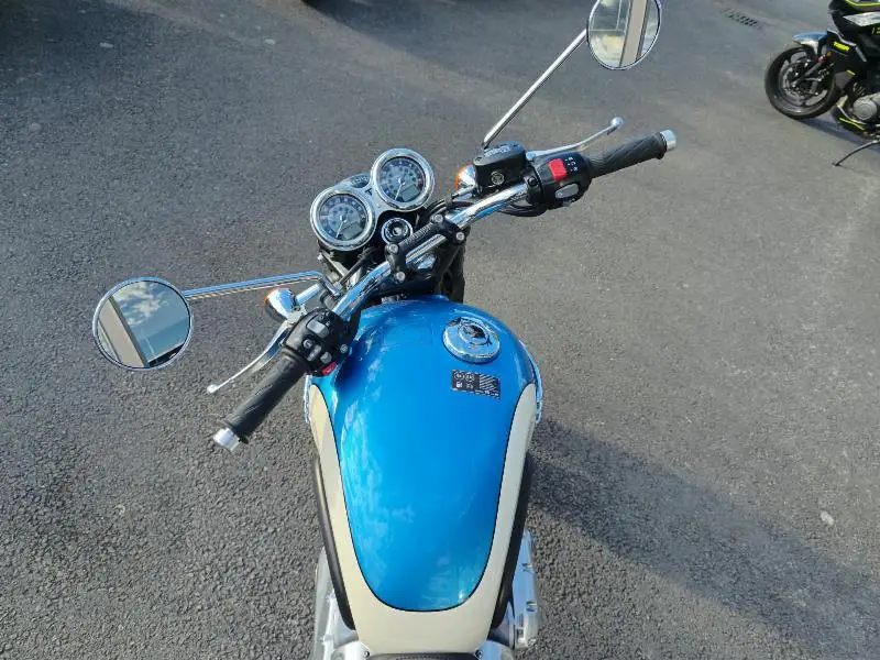 BONNEVILLE T120