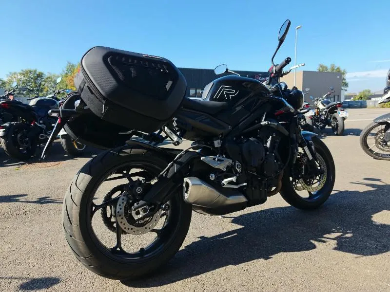 STREET TRIPLE 765 R