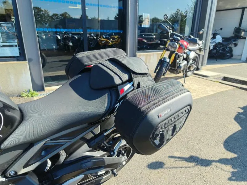 STREET TRIPLE 765 R