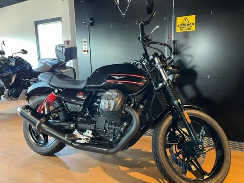 V7 SPORT 850