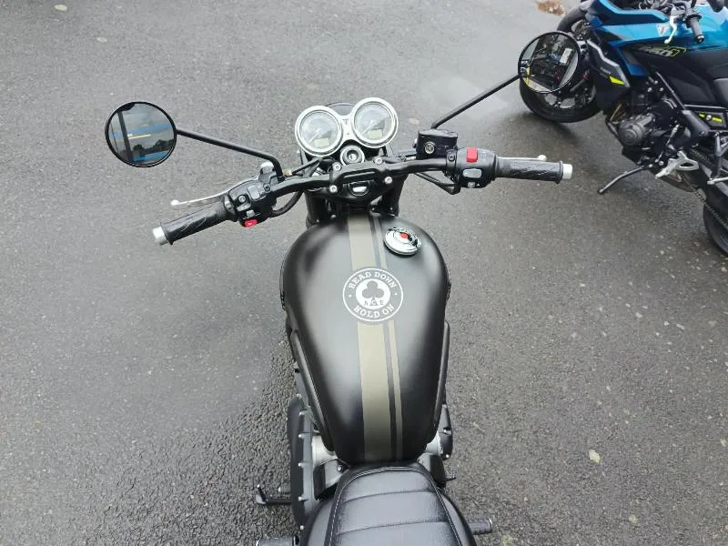 BONNEVILLE T120 ACE