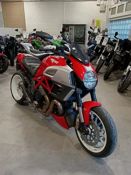 DIAVEL 2014