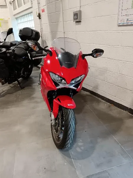 VFR 800 F