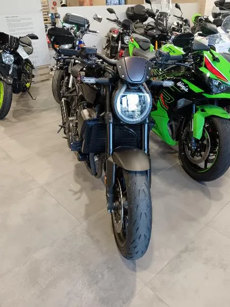 CB 1000 R
