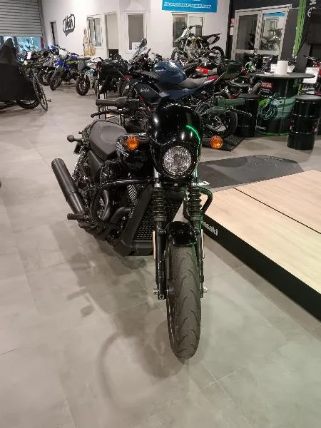 STREET 750