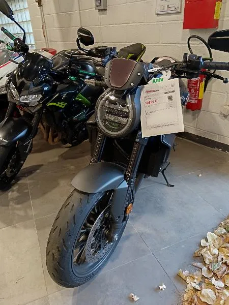 CB 1000 R