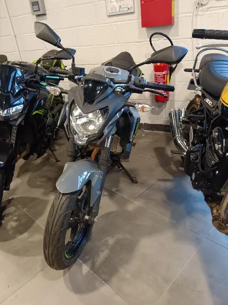 Z125