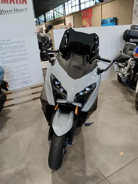 XP TMAX 560 TECH MAX