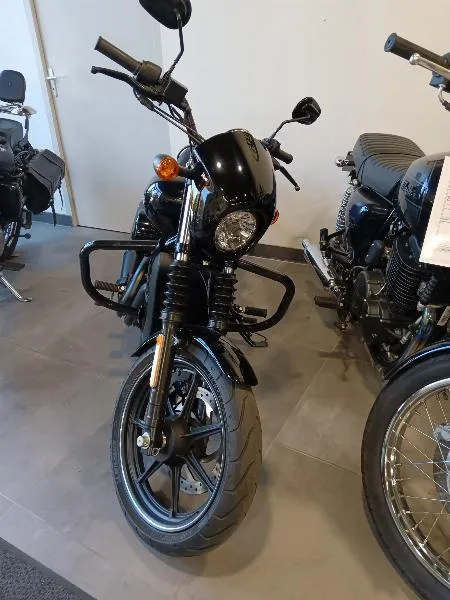 STREET ROD 750