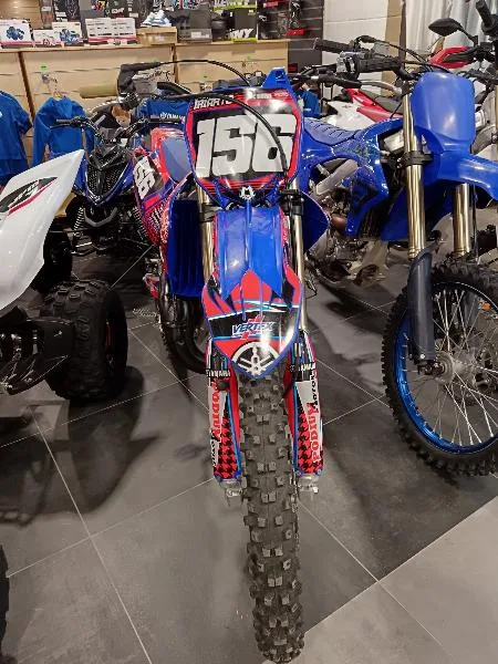 YZ 125