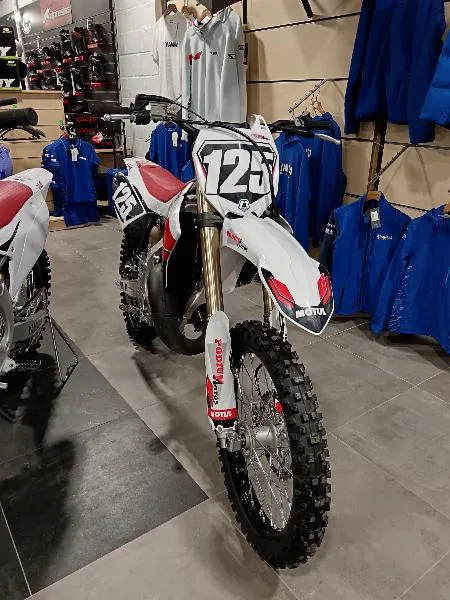 YZ 125