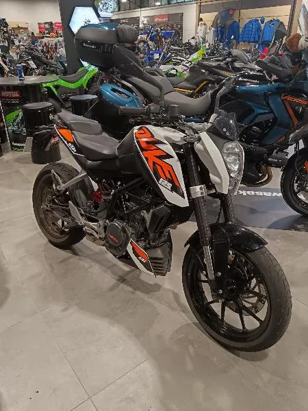 125 DUKE ABS