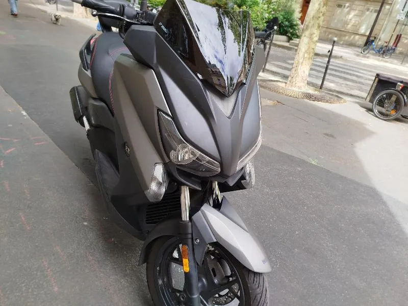 XMAX 125