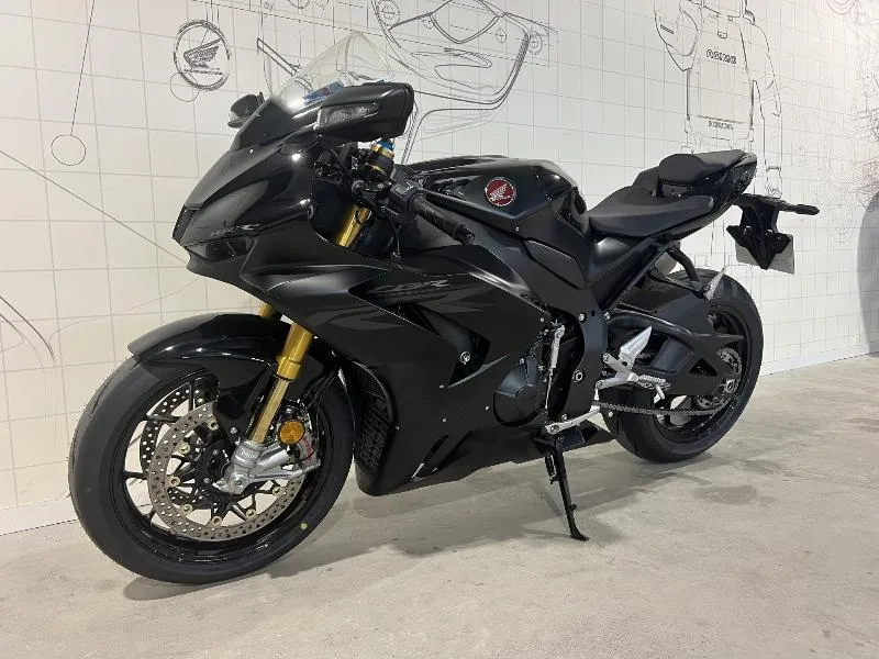 CBR 1000  RRR FIREBLADE SP