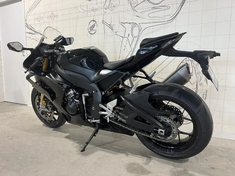 CBR 1000  RRR FIREBLADE SP