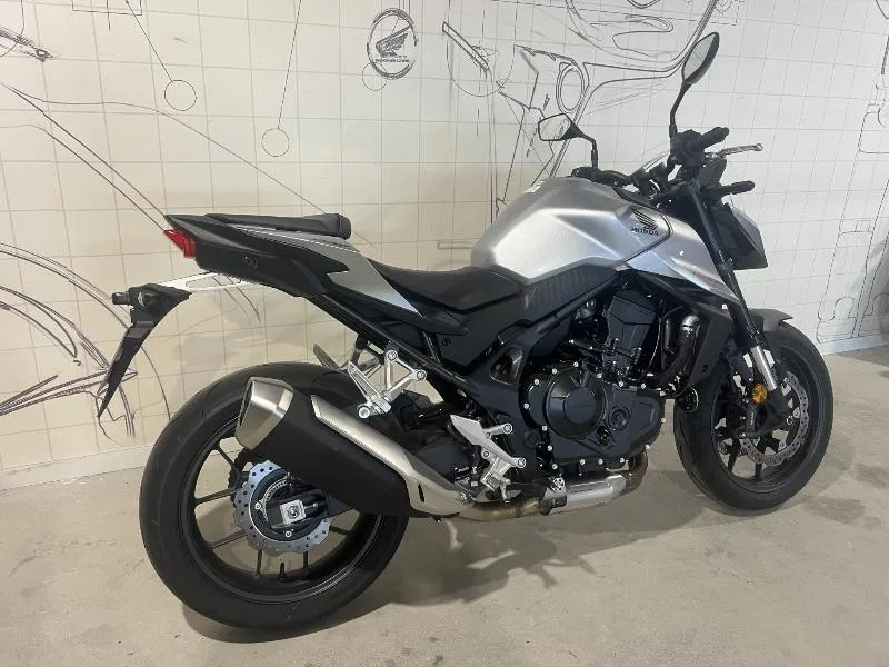 CB 750 HORNET