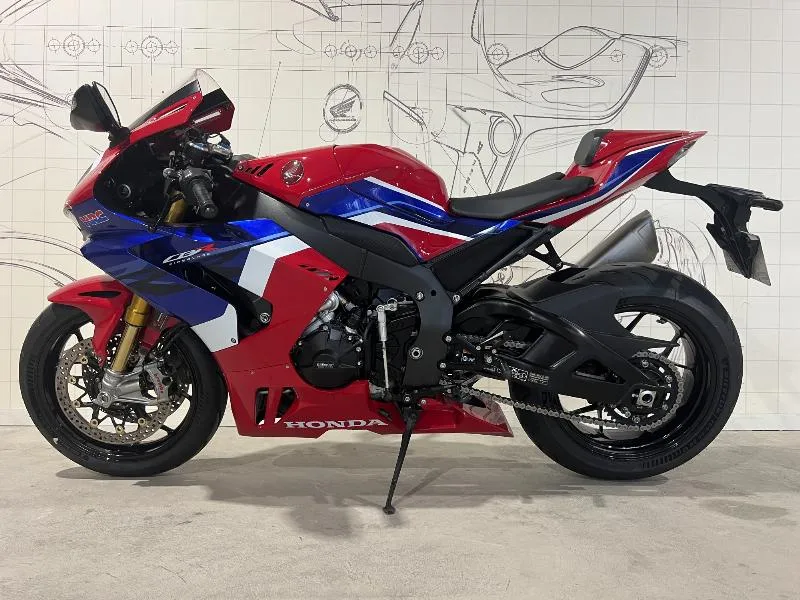 CBR 1000  RRR FIREBLADE SP