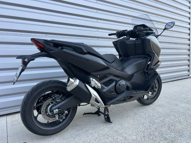 NSS FORZA 750