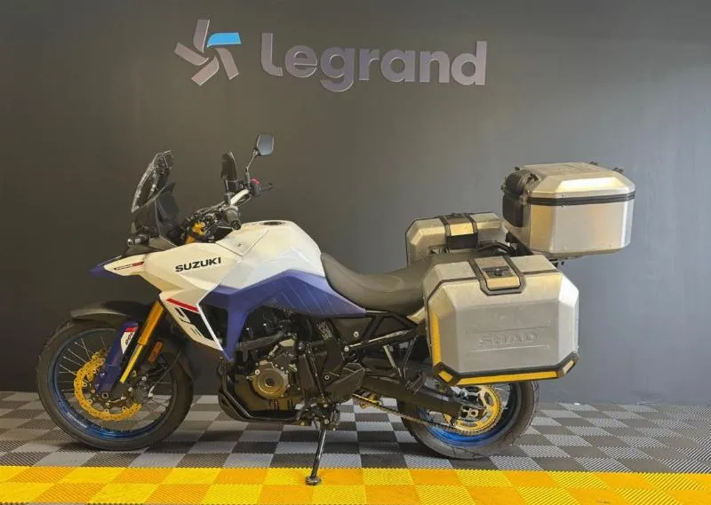 DL VSTROM 800DE