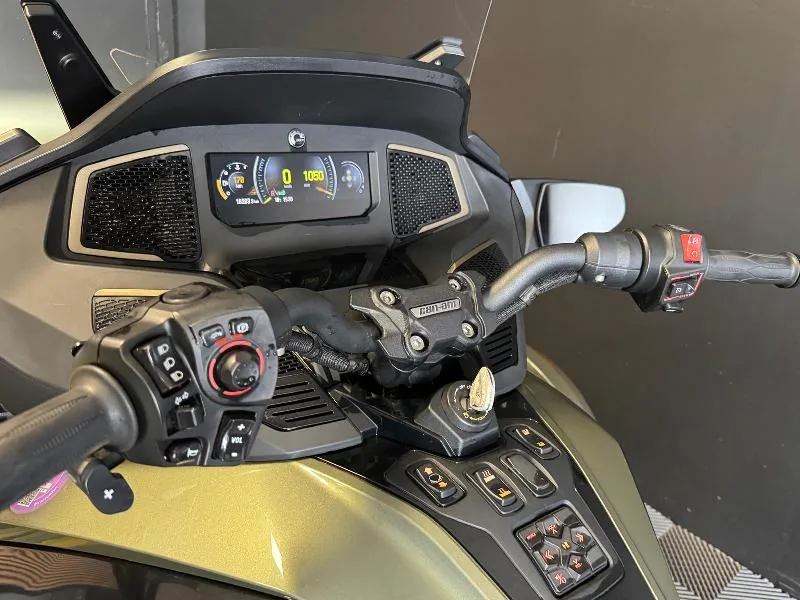 SPYDER RT