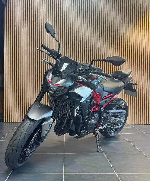 Z 900