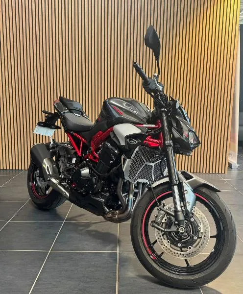 Z 900