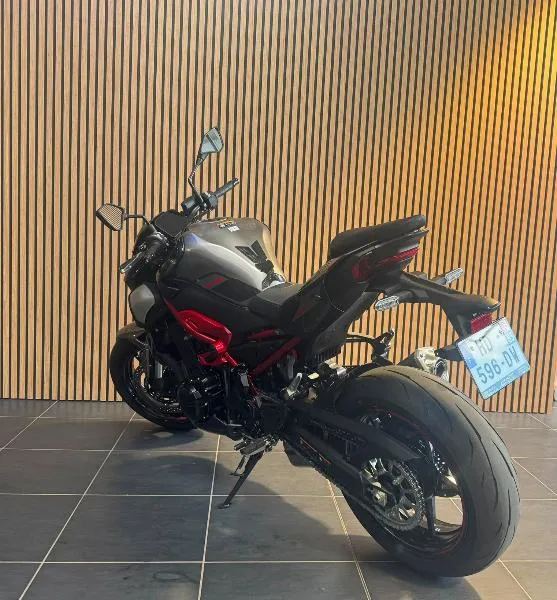 Z 900