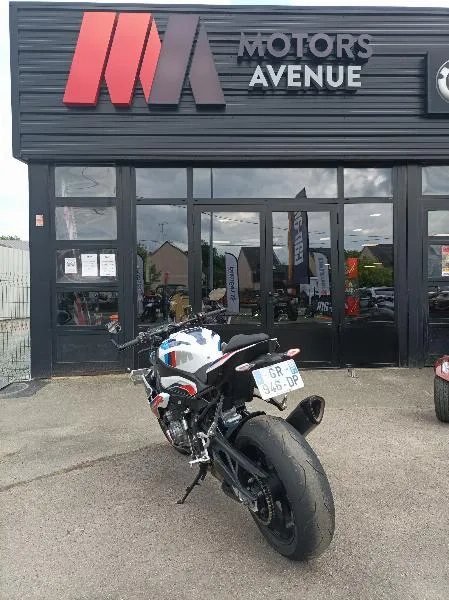 M 1000 R