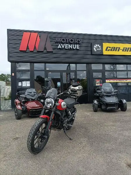 SCRAMBLER 2021
