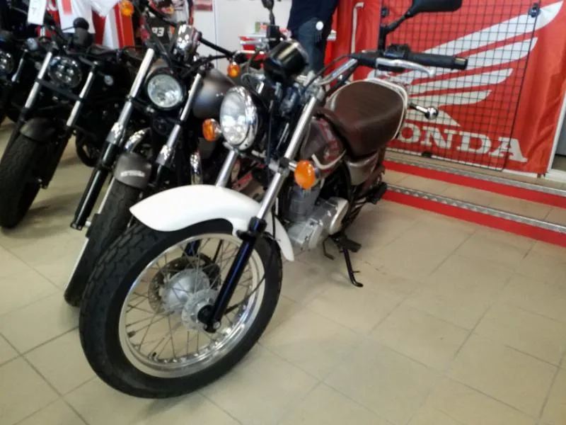 VAN VAN 125