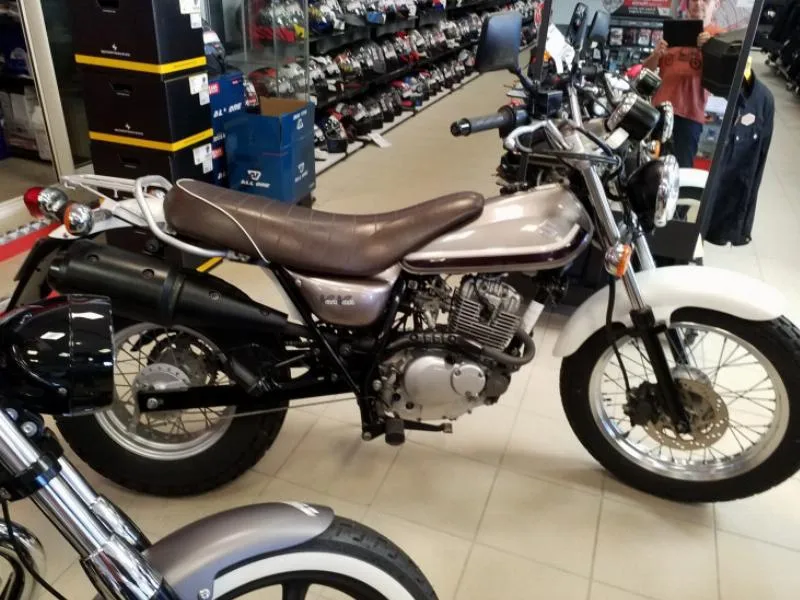 VAN VAN 125